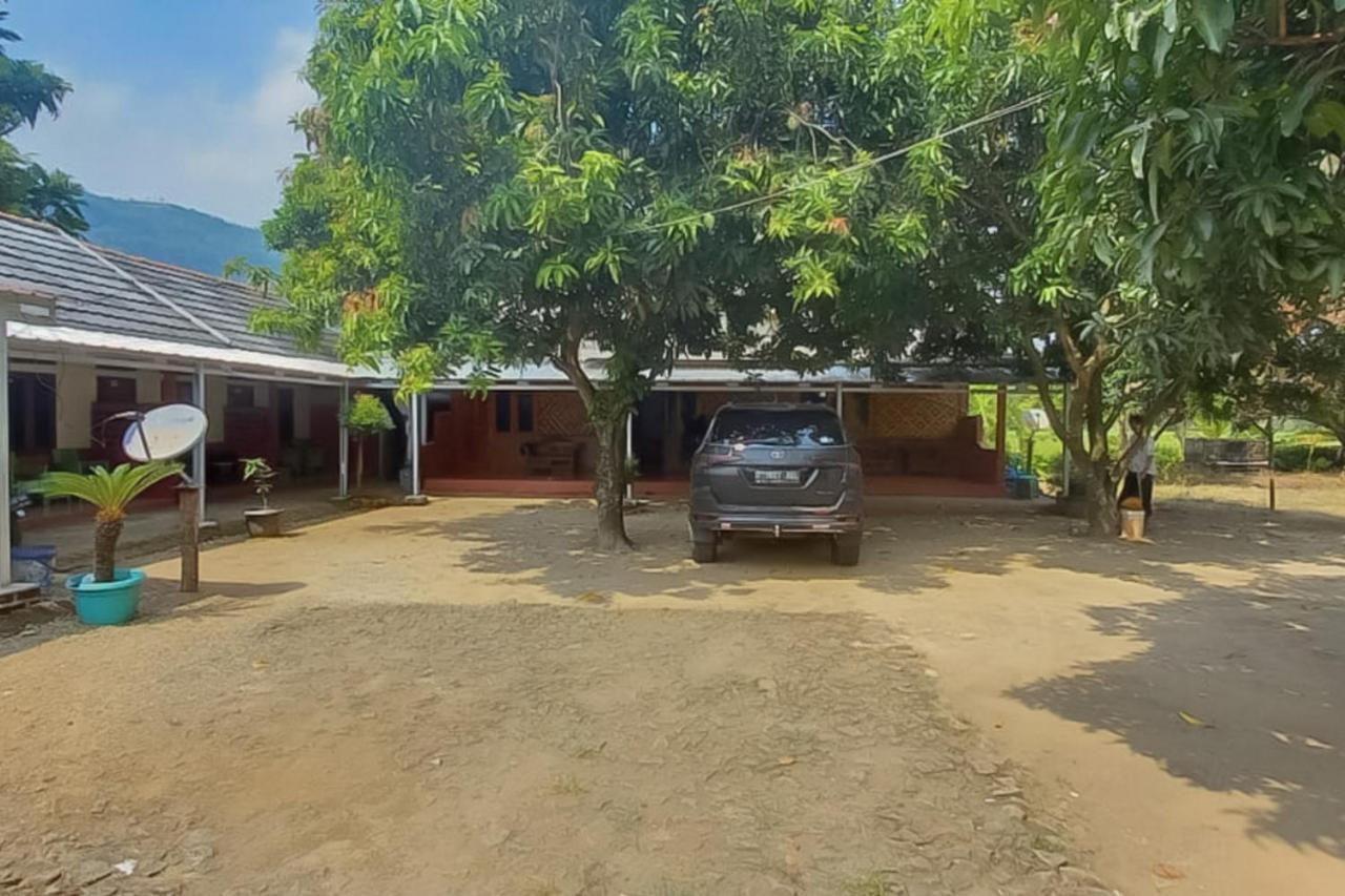 AA BUNGSU Syariah Balekambang Ciletuh Sukabumi RedPartner Hotel Cilowa Bagian luar foto